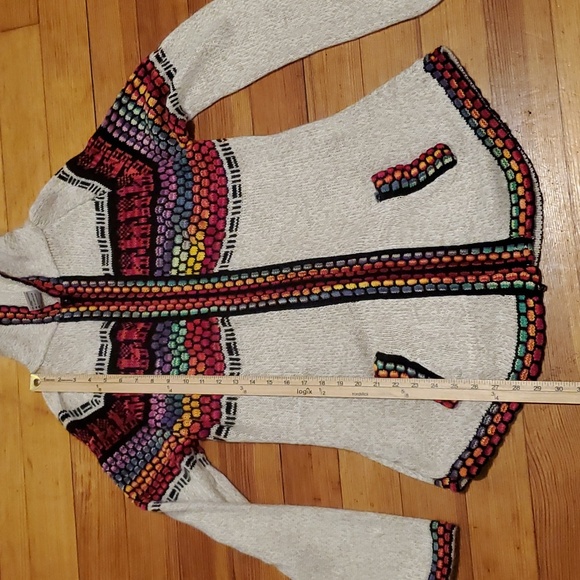 Gaupo Peru Meych Hooded Cardigan Made in Peru - Picture 13 of 15